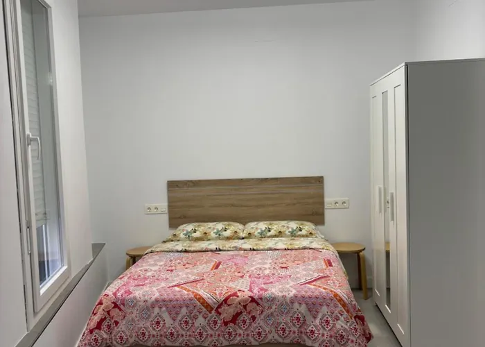 Apartamento 4 A 10 Min Caminando De La Estacion De Bus Y Tren Maria Zambrano